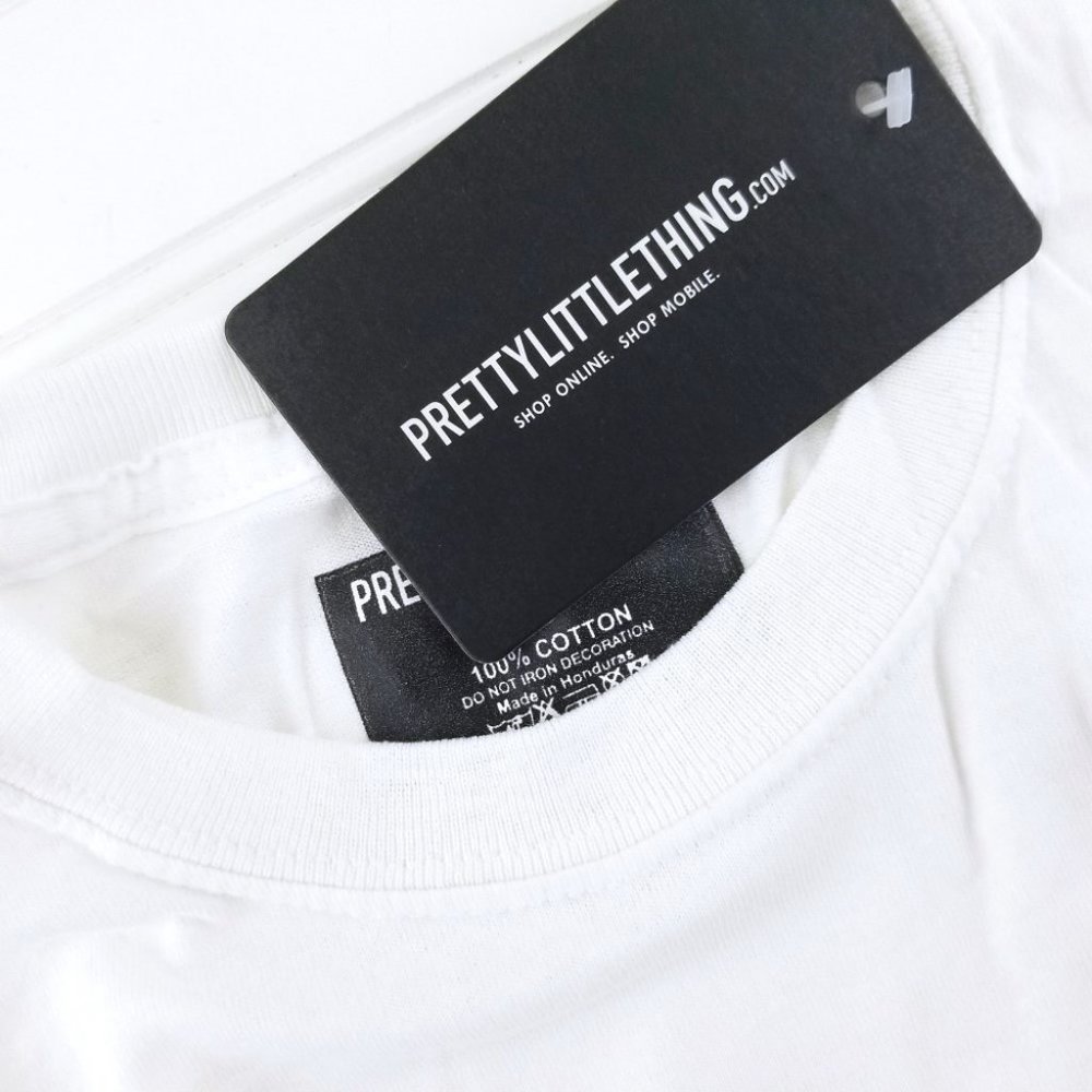 PrettyLittleThing Brooklyn Boyfriend Tee - Picture 8 of 8